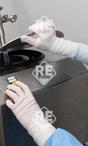 SHIELDskin XTREME White Nitrile 300 DI  TT kesztyű pm 100db/csmg XS