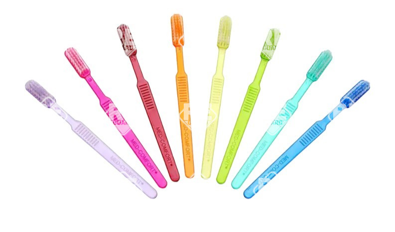 Fogkefe, fogkrémmel, világoskék