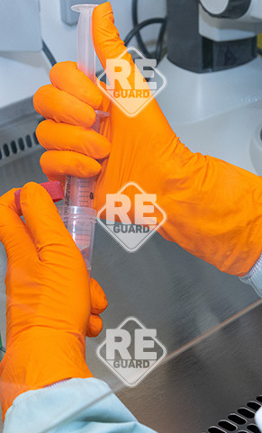 SHIELDskin ORANGE NITRILE 300 STERIL mv. kesztyű pm 20pár/csmg XS